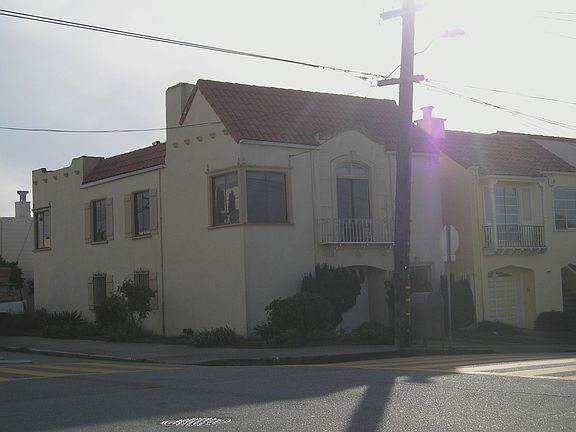 2nd image of 1601 Ulloa St