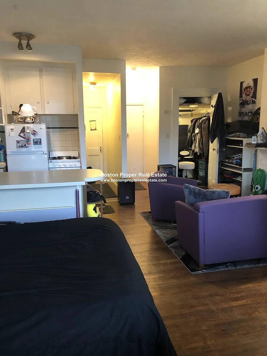 Building Photo - 312 Beacon St #7