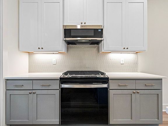 5th image of 214 Steiner Oaks Rd