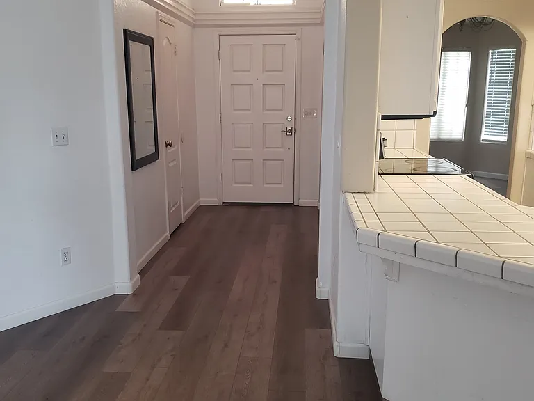 1237 E Athens Ave — Photo 3