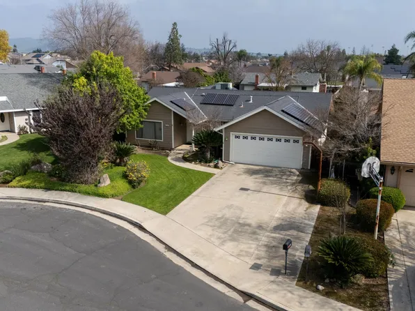 1250 N Mckinley Court, Dinuba, CA 93618