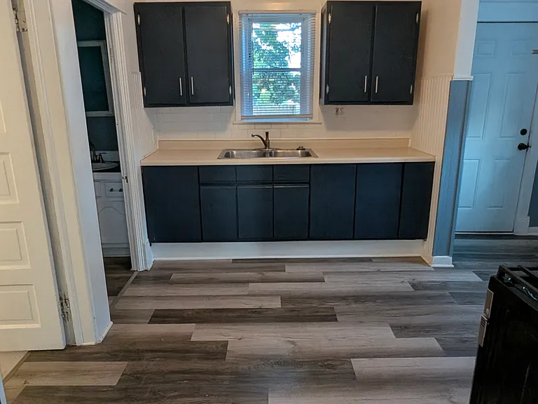 327 S Magnolia Ave — Photo 9