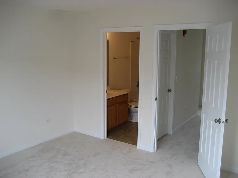 907 Neudearborn Ln — Photo 20
