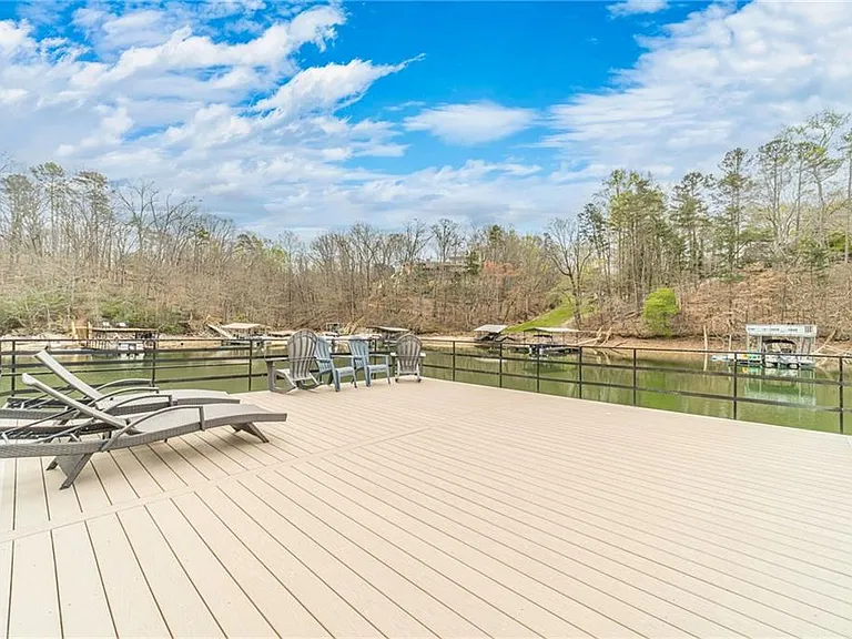 691 Harbor Cv — Photo 72