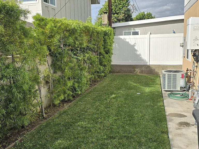 2857 W Carson St — Photo 25