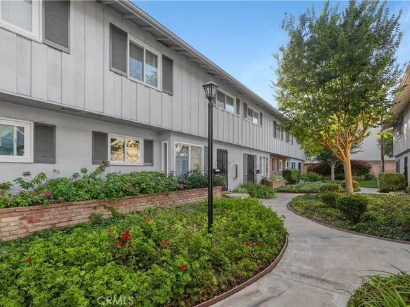 1111 E 1st St, Tustin, CA 92780