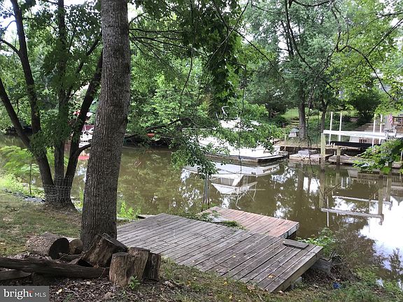 2nd image of 1419 Aquia Dr