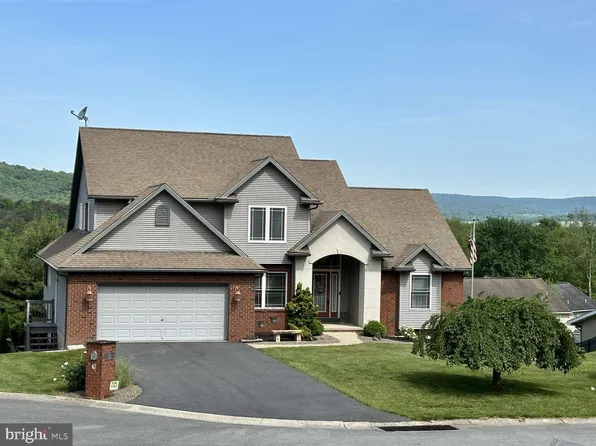 310 Elm Ln, Orwigsburg, PA 17961