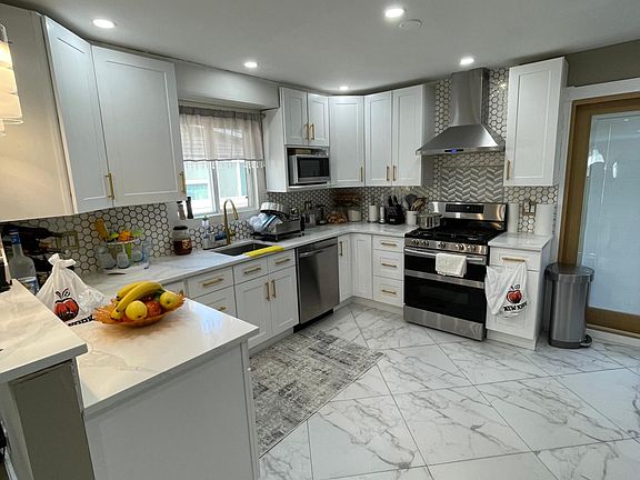 5th image of 75 Ada Dr Floor 1