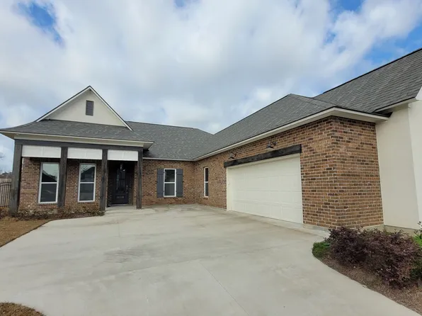 10130 Oak Colony Dr, Baton Rouge, LA 70817