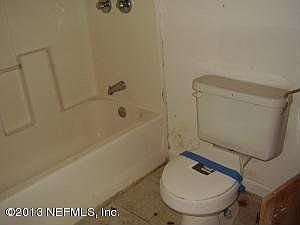 4th image of 1007 Hood Ave