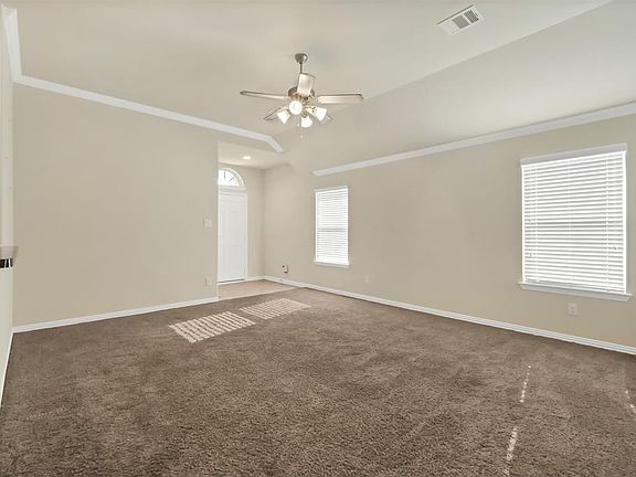 4th image of 1411 Oxford Meadows Dr