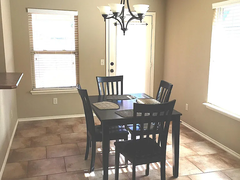 17612 Black Hawk Dr — Photo 7