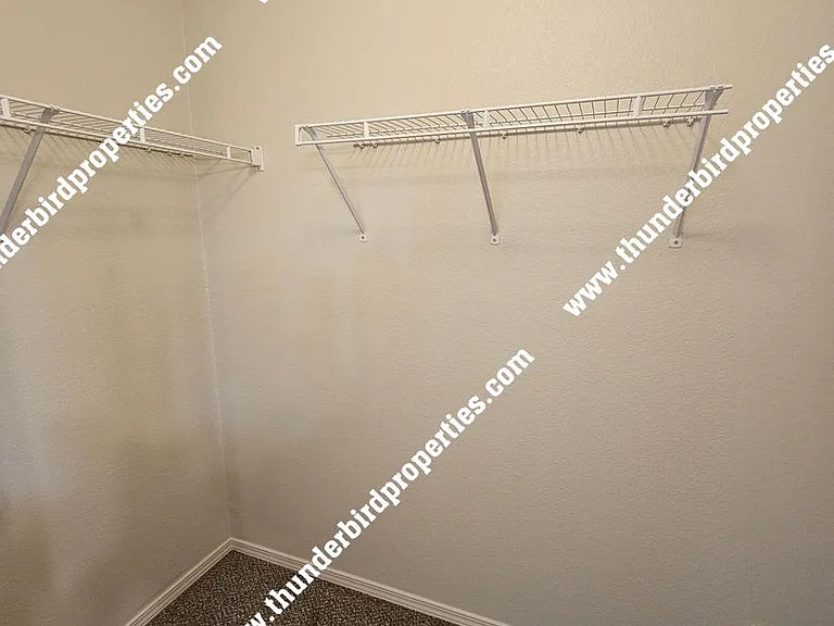 2202 Margarita Dr SE — Photo 10
