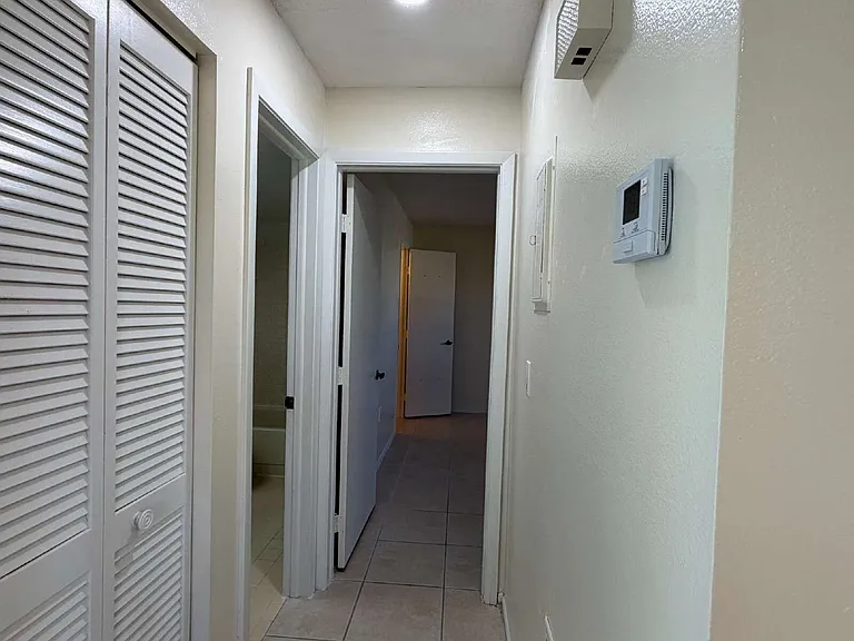 2619 Magdalina Dr #1A — Photo 11