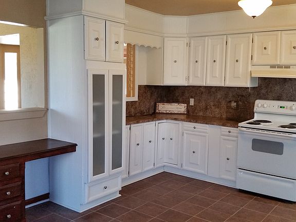 Indoor pantry included.