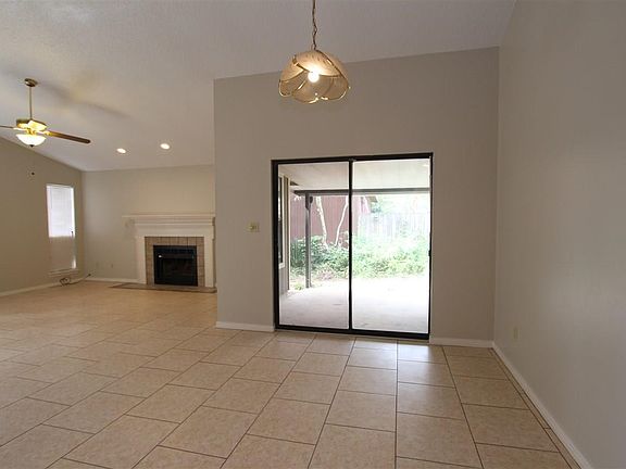 4th image of 2910 Pickford Pl