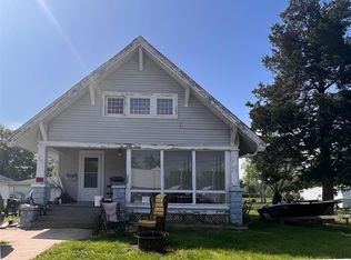 402 E Union St, Vandalia, MO 63382