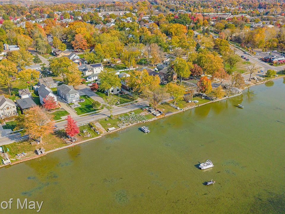 138 Welfare Blvd, photo 8