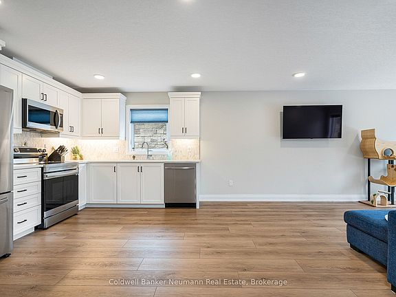 4th image of 150 Durham Rd W