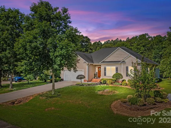 1107 Archer Farm Dr, Salisbury, NC 28144