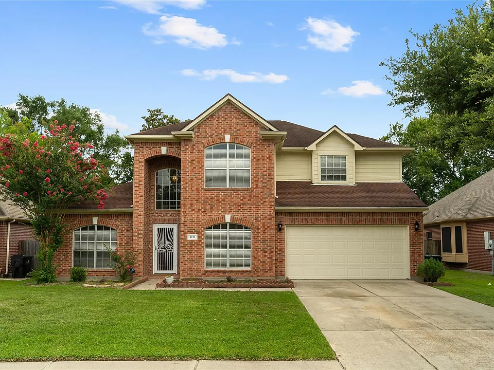 4111 Surreydon Dr