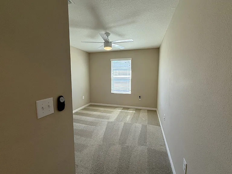 1946 Hidden Springs Dr — Photo 26