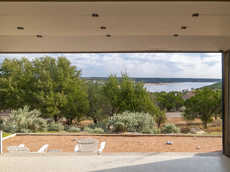 1128 Thurman Bluff Dr — Photo 49