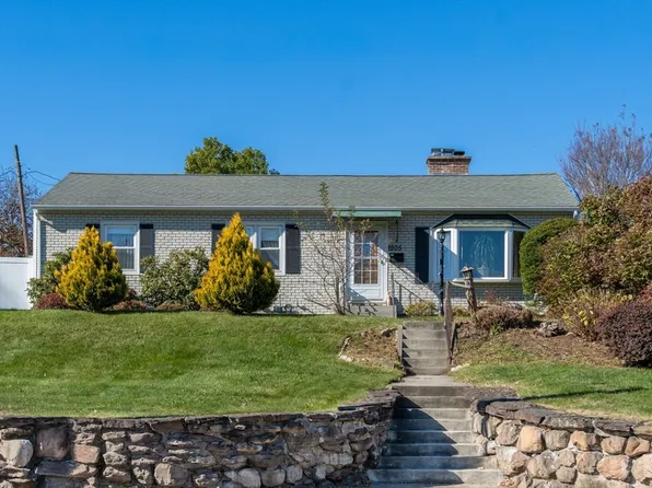 1205 Northampton St, Holyoke, MA 01040