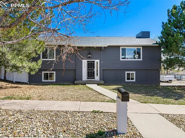 1215 Half Circle Ln, Colorado Springs, CO 80915