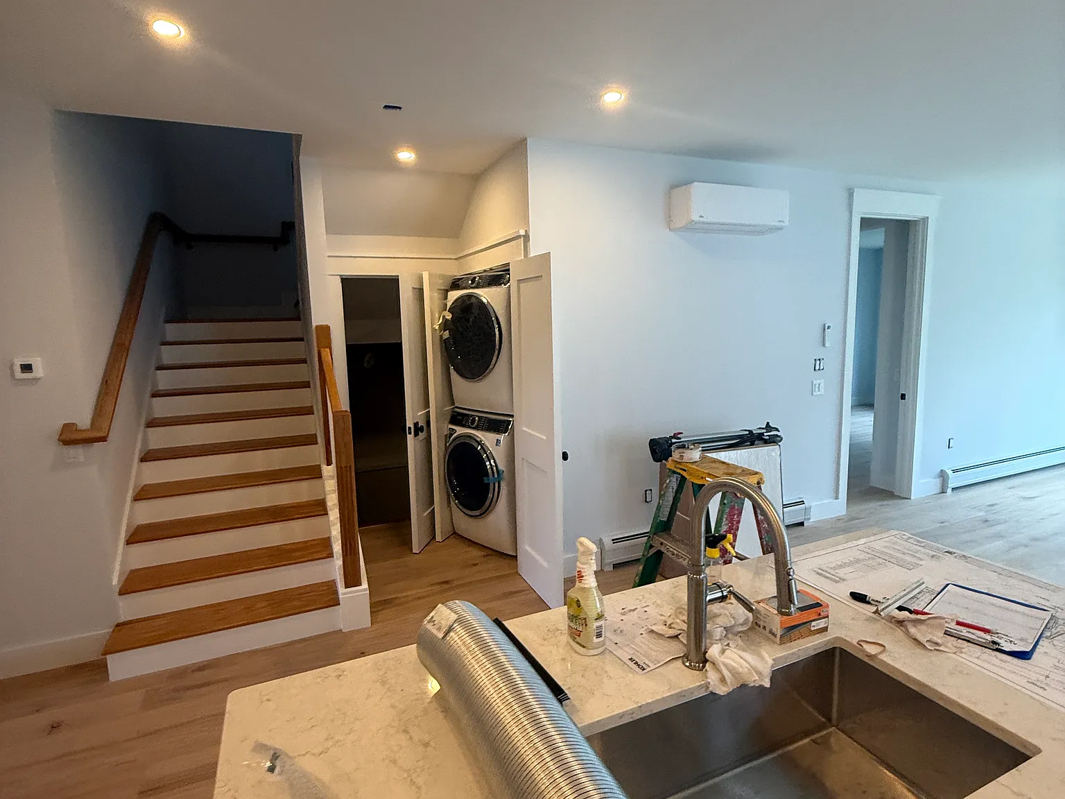 3 bed, 2.5 bath, 1969 sqft, $6,000 — Photo 4