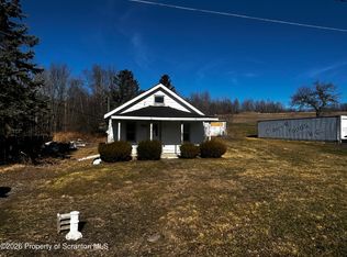 1900 Greenfield Rd, Jermyn, PA 18433