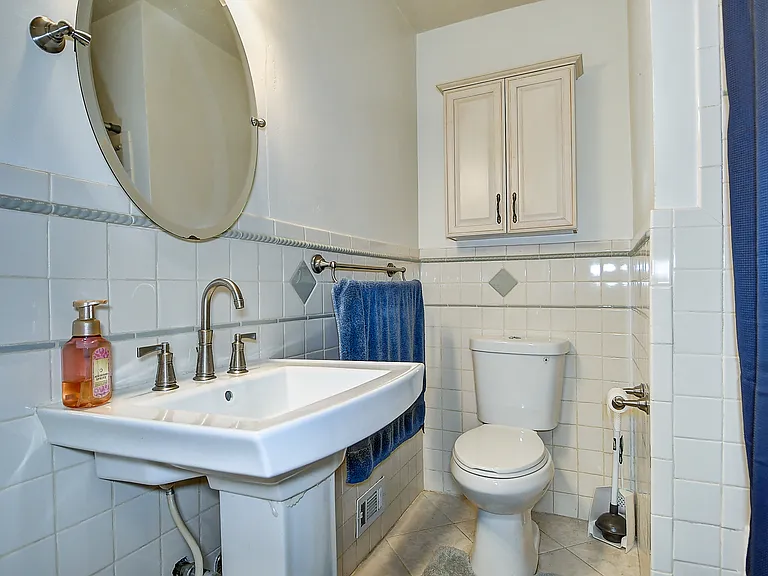 Hall Full bath