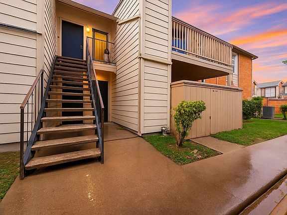 3rd image of 6001 Reims Rd APT 908