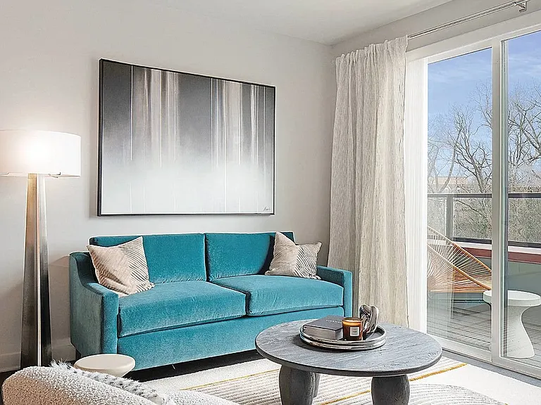 Crescent at Chevy Chase — Photo 9