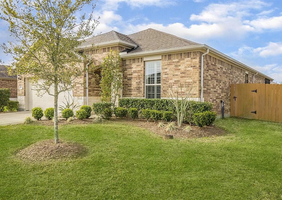1st image of 1526 Tuscan Village Dr