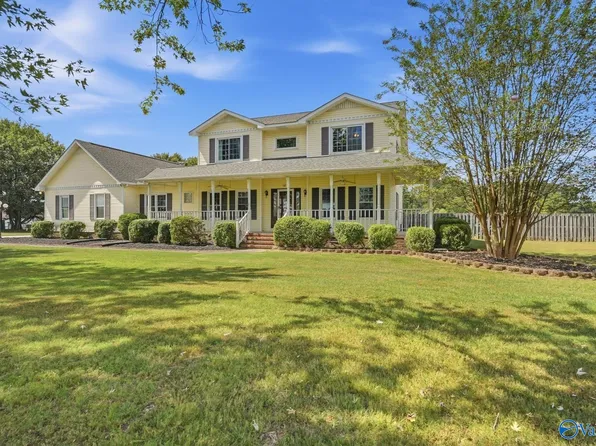 18731 Yarbrough Rd, Athens, AL 35613