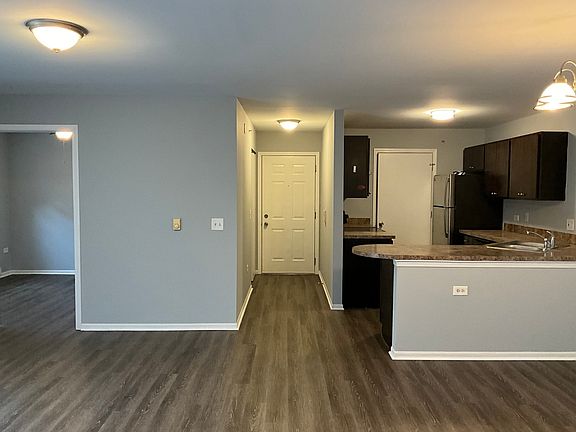 4th image of 1545 W Crystal Rock Ct Unit 1D