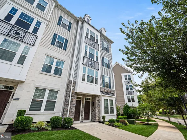 214 Charles Ellis Dr, Newtown Square, PA 19073