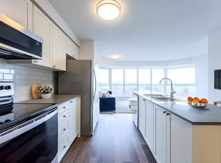 1000 Mount Pleasant, Toronto, ON M4P 2M2