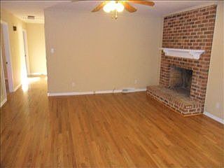 5th image of 1661 Shadyside Dr