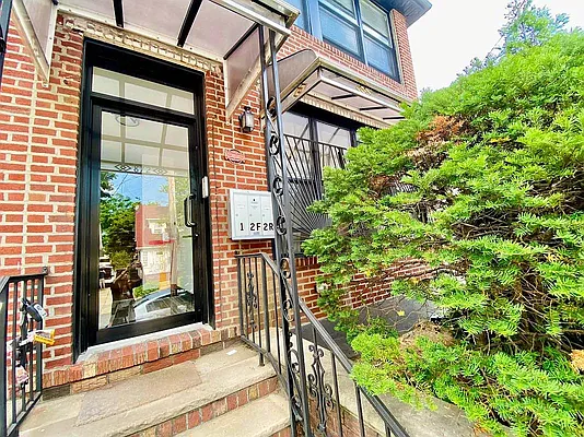 Rented by GROOME REALTY LLC | media 44