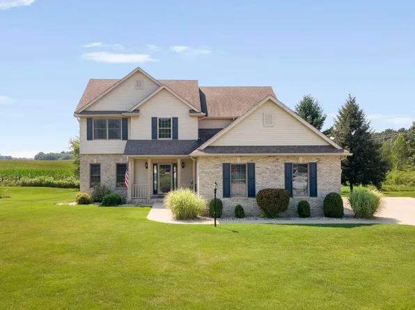 51251 Windy Willow Ct, South Bend, IN 46628
