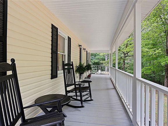 4th image of 687 Cotton Rd