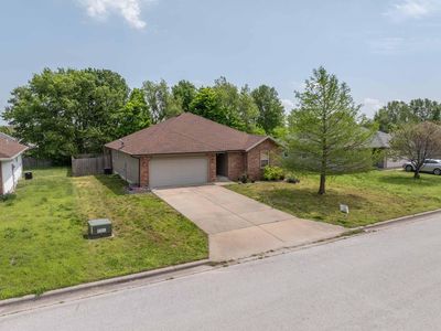 450 S Elgin Avenue, Bolivar, MO, 65613
