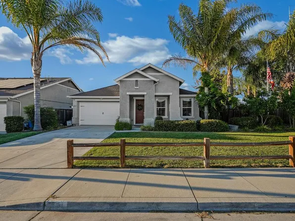 1751 Bayberry St, Hollister, CA 95023