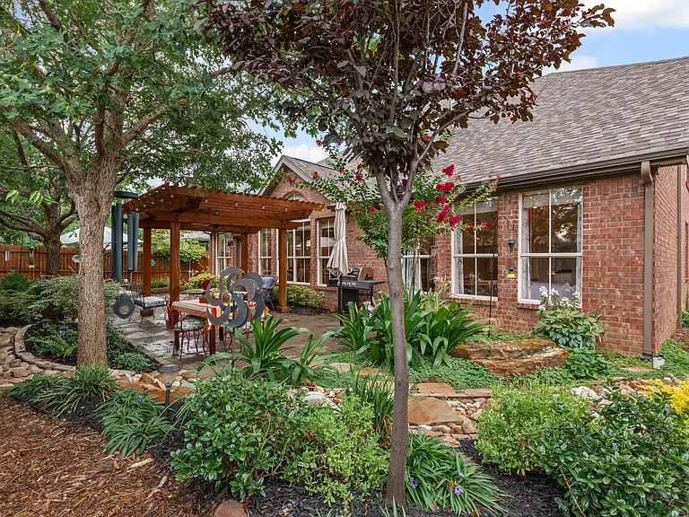 1475 Applewood Dr — Photo 20