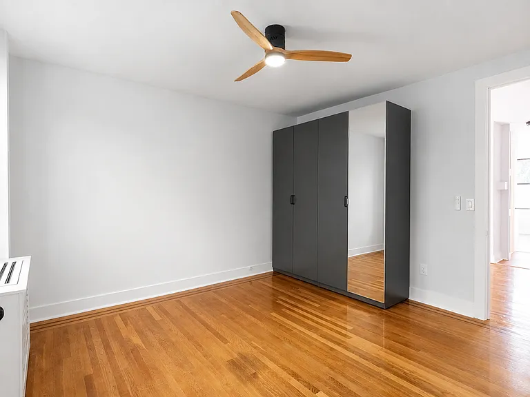 25-38 18th St #2 — Photo 5