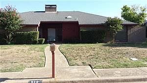 1st image of 910 Coventry Ln