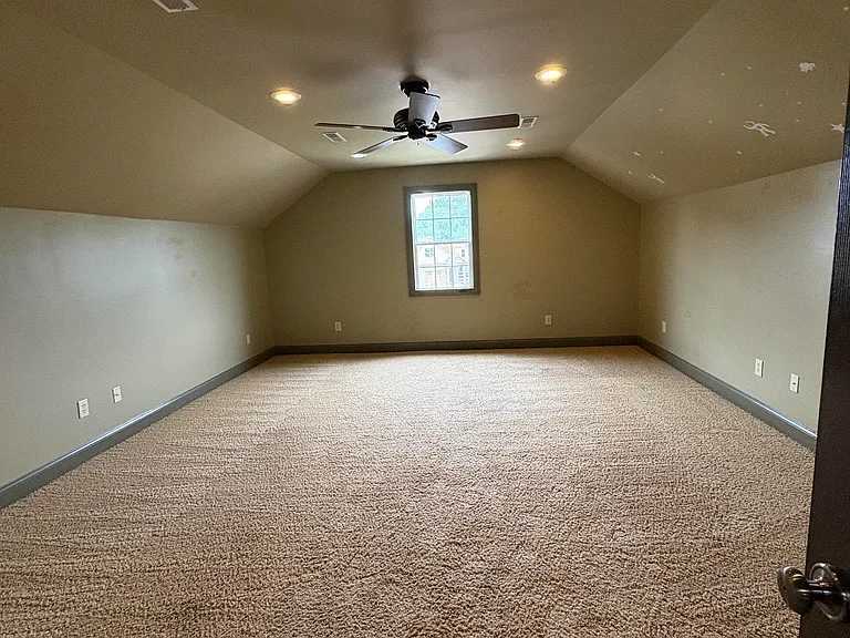 304 Wickerberry Way — Photo 16